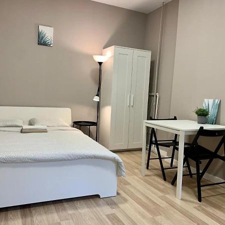 Cozy Apartment In The Center Of Рига Экстерьер фото